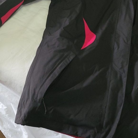 NorthFace Winter Coat, 2 Coats in 1 - Picture 5 of 9